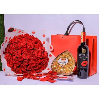 50 Red Roses, Sweet Lips, Chocolate