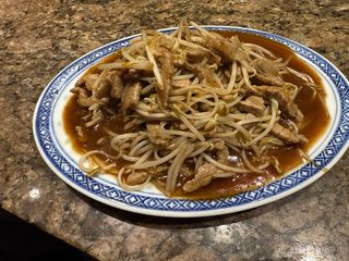 50. Fesa di vitella con germogli di soia