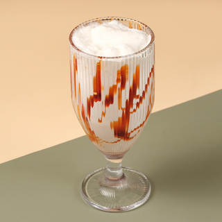 კარამელის მილქშეიკი