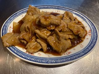 52. Fesa di vitello con cipolla