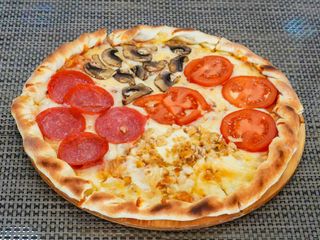 Пицца 4 сезона (450г)