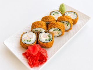 Жареный ролл с креветкой (8шт) (280г)