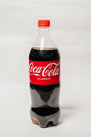 Coca-Cola (1л)
