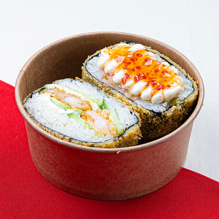 Суши-бургер с жареными креветками (350г)