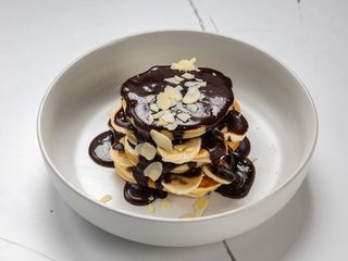 Панкейки с бананом в тёмном шоколаде (430г)