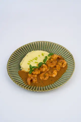 Креветки в лимонном соусе с пюре (250 г)