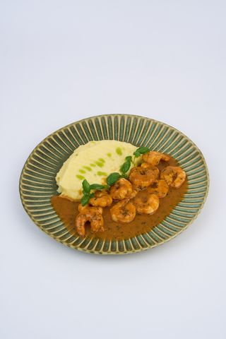 Креветки в лимонном соусе с пюре (250 г)