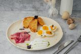Драники с лососем и яйцом (220г)