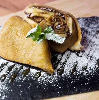 Блины с нутеллой и бананом (220г)