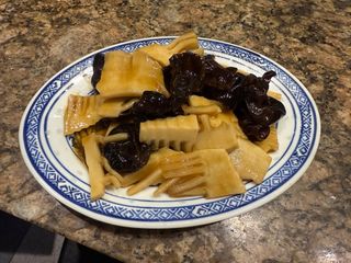 62. Funghi cinese e bambù