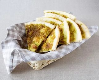 Лепешка чесночная (180г)