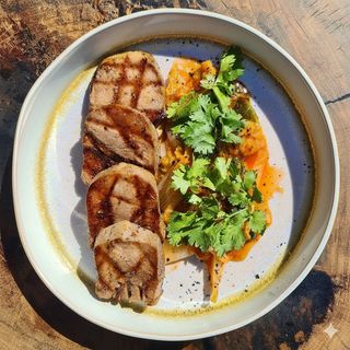 Мраморный язык с кимчи (340г)