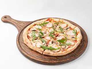 Пицца с курицей и грибами (350 г)