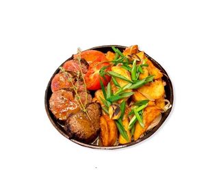 Говяжья вырезка с картошкой (400г)