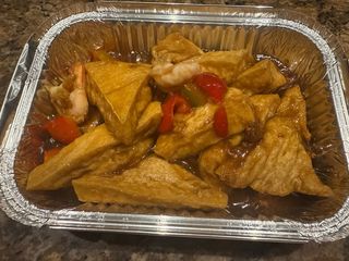 69. Tau-fu con gamberi