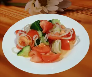 Свежий салат (250г)