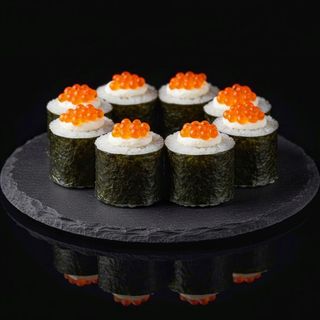 Икура маки (195г)