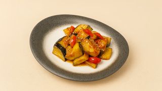 Салат из баклажан в кисло-сладком соусе (300г)