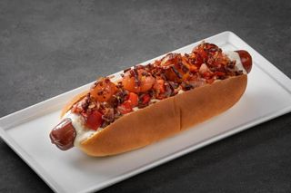 Брендог с колбасками и халапеньо (260г)