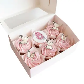 Women’s day cupcakes