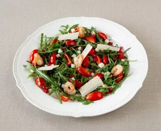 Салат с тигровыми креветками и рукколой (240г)