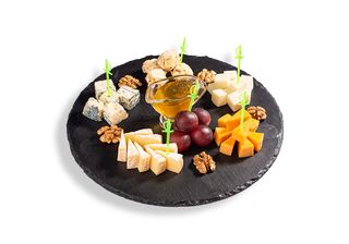 Сырное плато (300г)