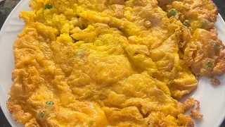 75. Omelette con gamberi