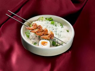 Авторский цезарь с креветками кушияки (260г)