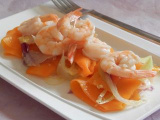 78 Gamberoni al vapore con cipolline e zenzero