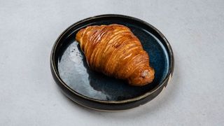 Круассан со сгущенкой (100г)