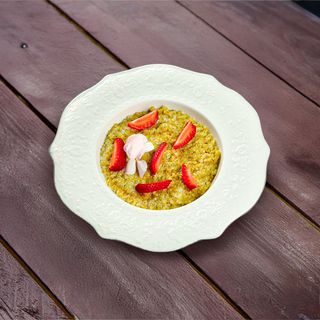 Каша с киноа на кокосовом молоке со сливочной карамелью(200г)
