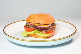 Бургер с жареным мясом (300г)