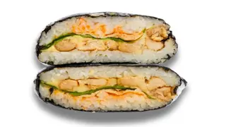 Онигиразу с курицей спайси (1шт/200г)
