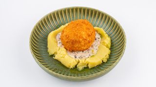 Котлета по-киевски на картофельном пюре (380г)