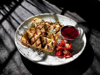 Халуми на гриле с брусникой (370г)