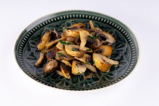 Шампиньоны жареные (120г)