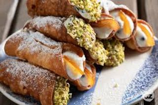 10 Cannoli
