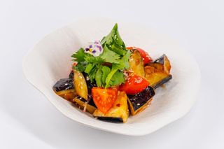 Жареные баклажаны в соусе Sweet Chili (250г)