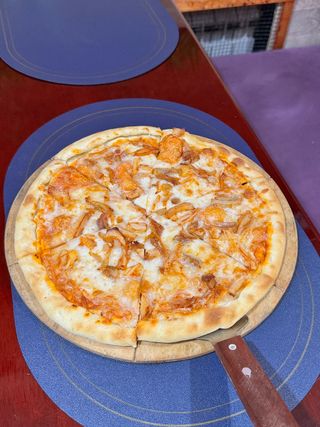 Куриная пицца (500г)