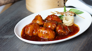 Баклажаны с мясом в кисло-сладком соусе (280г)