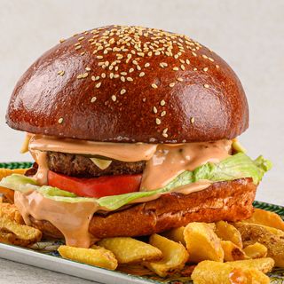 Бургер с мраморной говядиной(250г)