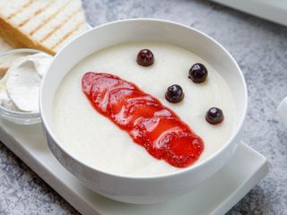 Манная каша на кокосовом молоке (300г)