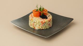 Оливье с лососем (350г)