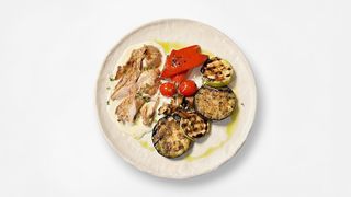 Стейк из курицы с овощами (220г)