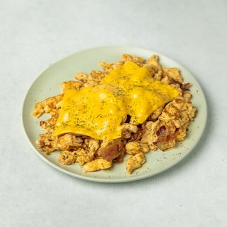 Bacon Cheddar Scrambled Eggs