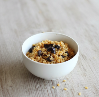 Булгур с черносливом и орехами (150г)