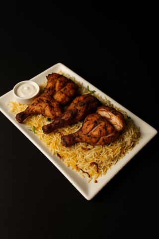 91. Курица в тандыре по Афгански с рисом (350г)