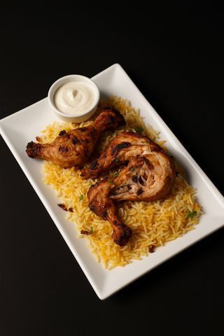 92. Курица в тандыре по Афгански с рисом (290г)