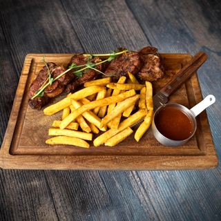 Баранья спинка с гарниром (400г)