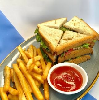 Клаб сэндвич с курицей (410г)